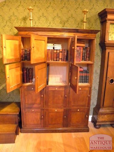 Antieke locker, opbergkast 2