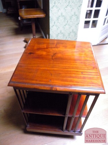 Antieke mahonie boekenmolen 2