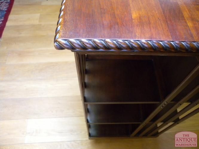 Antieke mahonie boekenmolen 2