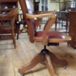 Antieke mahonie bureaustoel 1