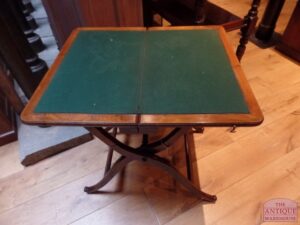 antieke mahonie "coaching table"