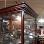 antieke mahonie Engelse vitrinekast 2