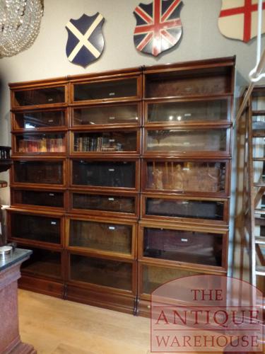 Antieke Mahoniehouten Globe Wernicke Boekenkast