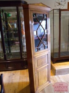 antieke mahonie hoekkast, VERKOCHT