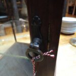 antieke mahonie kleine vitrinekast 3