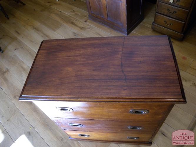 antieke mahonie military ladekast 2