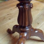 antieke mahonie pied de stalle 2