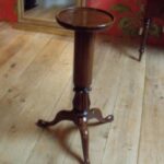 antieke mahonie pied de stalle 3