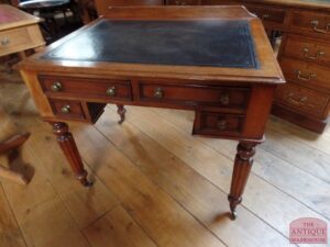 antieke mahonie schrijftafel