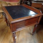 Antieke mahonie schrijftafel 2