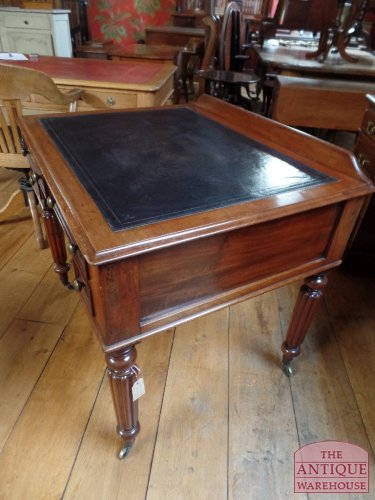 Antieke mahonie schrijftafel 2