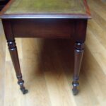 Antieke mahonie schrijftafel circa 1870 1