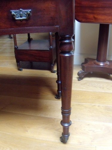 Antieke mahonie schrijftafel circa 1870 2