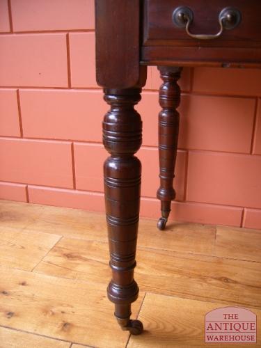 Antieke mahonie schrijftafel circa 1870 2