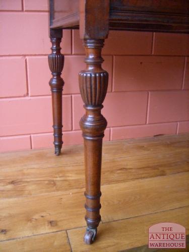 Antieke mahonie schrijftafel circa 1870 2