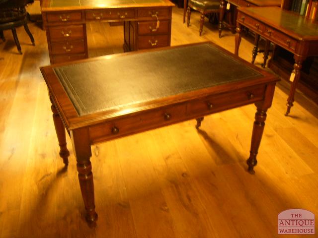 Antieke mahonie schrijftafel circa 1870 3