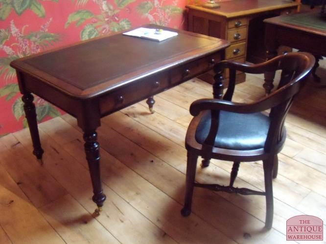 Antieke mahonie schrijftafel circa 1870 3