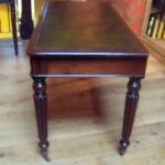 Antieke mahonie schrijftafel circa 1850 1