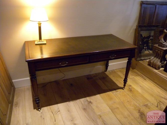 Antieke mahonie schrijftafel circa 1870 van Edwards & Roberts 2