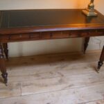 Antieke mahonie schrijftafel circa 1880 3