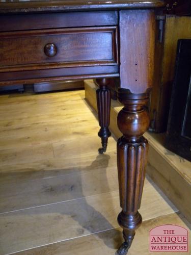 antieke mahonie schrijftafel, VERKOCHT