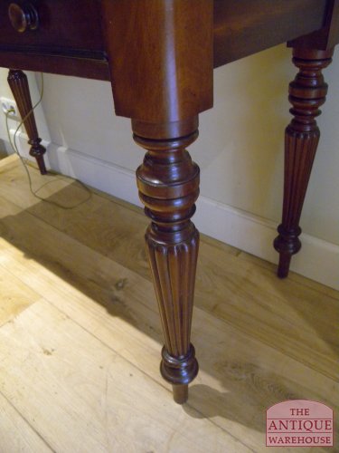 Antieke mahonie schrijftafel circa 1850 3