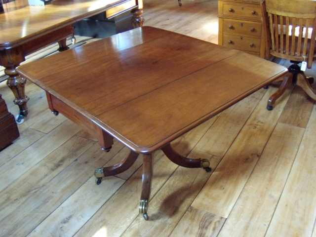 antieke mahonie side table, VERKOCHT