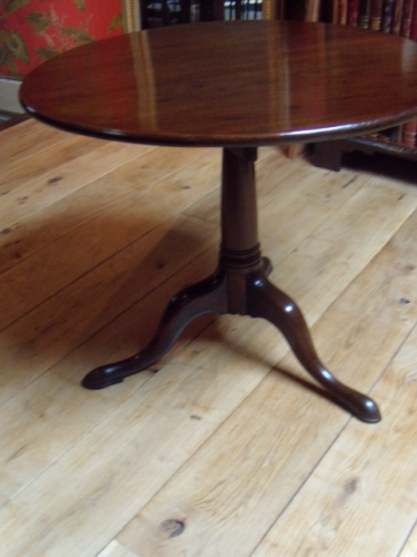 Antieke mahonie tilt-top tafel, circa 1800