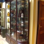 antieke mahonie vitrine met gebogen ruiten 2