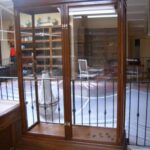 antieke mahonie vitrine, vrije ruimte 3