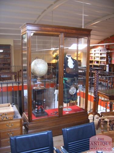 antieke mahonie vitrine, vrije ruimte 3