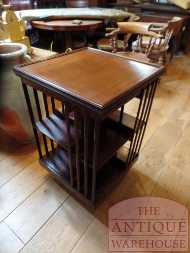 Antieke mahoniehouten boekenmolen 2