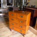 antieke mahoniehouten campaign ladekast 1