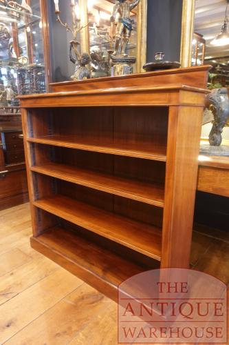 Antiek mahoniehouten Engels laag open boekenkastje 2