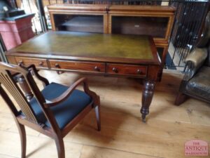 antieke mahoniehouten Engelse schrijftafel