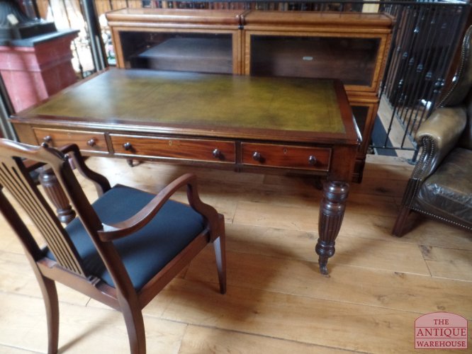 antieke mahoniehouten Engelse schrijftafel