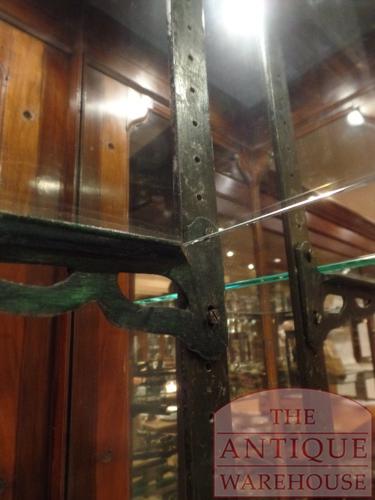 Antieke mahoniehouten vitrinekast uit Manchester 3