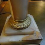 antieke marmeren lampenvoet 2