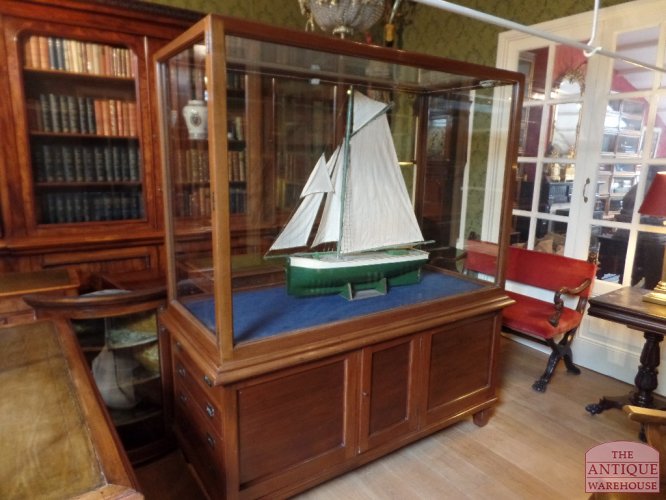 antieke museum vitrine, VERKOCHT