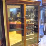 antieke ondiepe vitrine 1