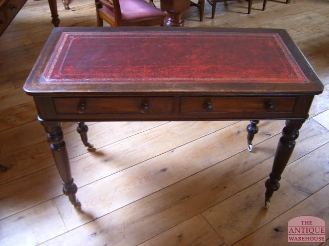 Antieke ongerestaureerde schrijftafel 3