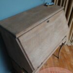 Antieke originele eiken Globe Wernicke kast met secretaire deel en lade in plint 4