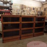 Antieke originele eikenhouten lage opstelling Globe Wernicke boekenkasten 3