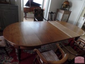 antieke ovale Engelse tafel met drie tussen bladen, VERKOCHT