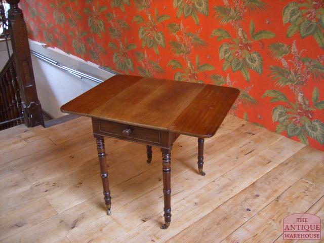 antieke pembroke tafel 2