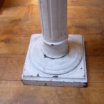 antieke pied de stalle 2