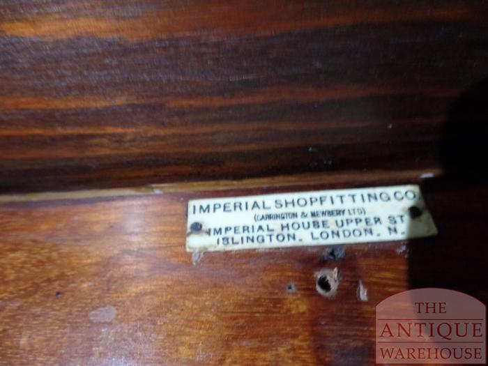 Antieke ruime mahoniehouten vitrinekast met veel bergruimte 3