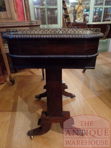 antieke schaaktafel van palisanderhout 4