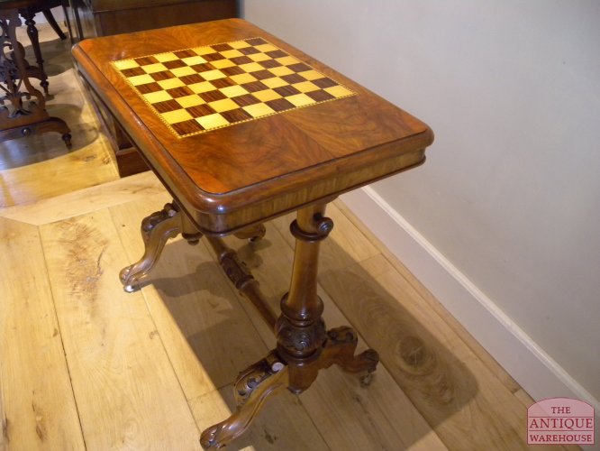 Antieke schaaktafel 2