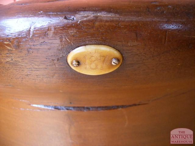 Antieke scheepsstoel 2